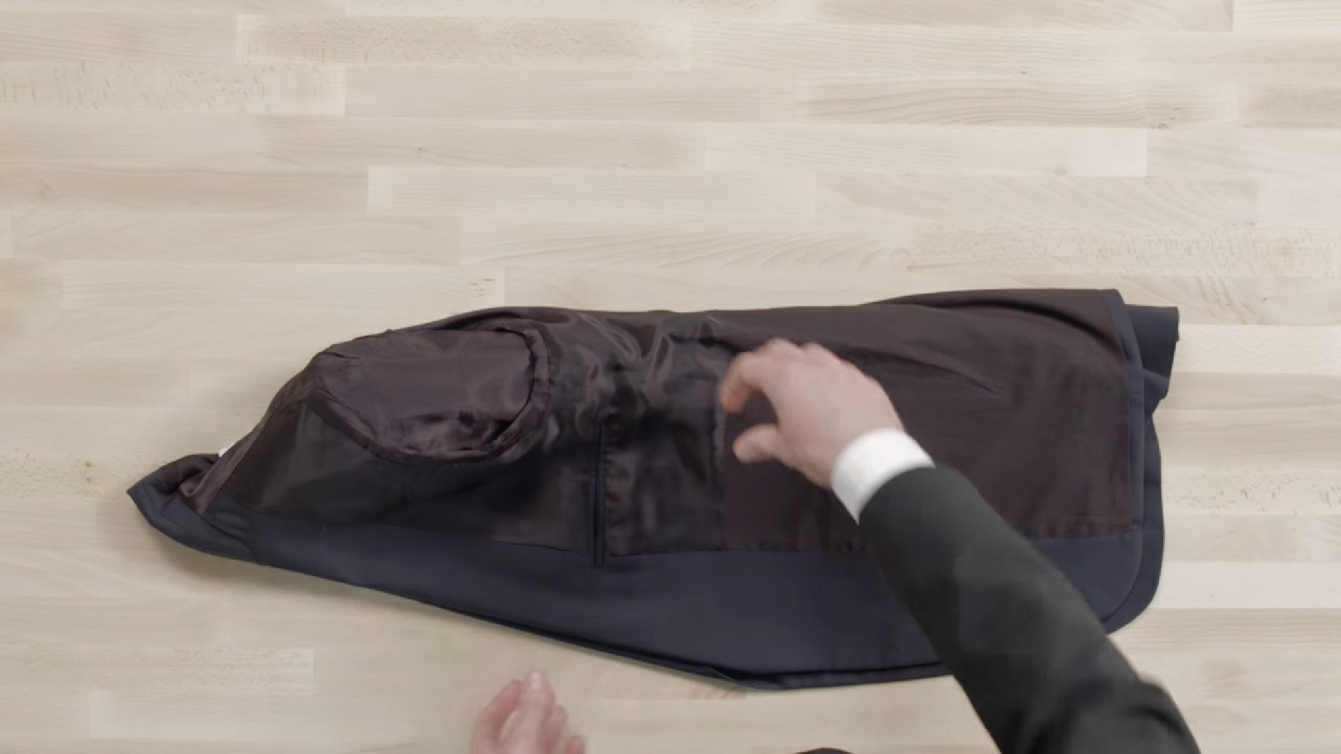 HOW TO PACK A SUIT IN A BACKPACK LIKE A PRO Packing
